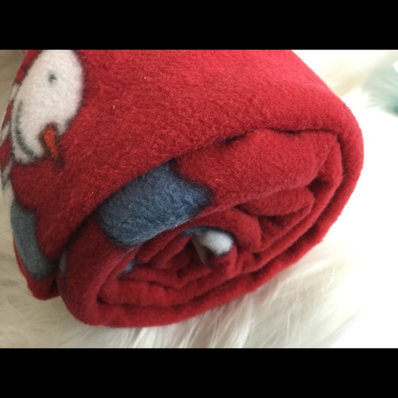 BOGO Home classics Kohl’s snowman fleece blanket - Picture 4 of 6